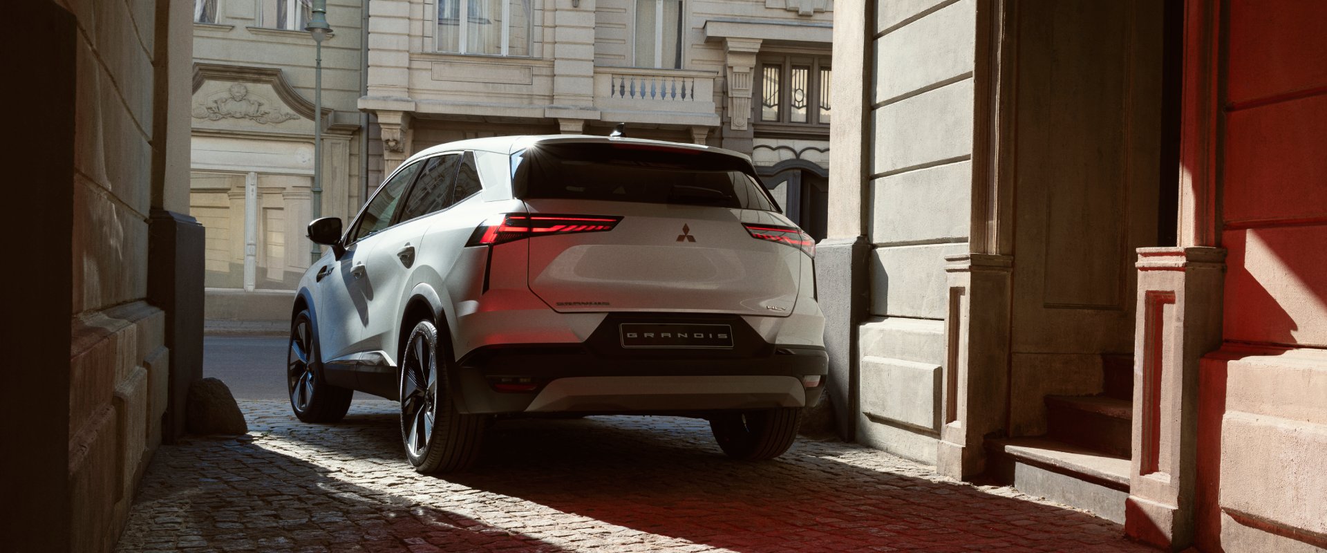 Nový Mitsubishi Grandis - pokračovanie na exteriér