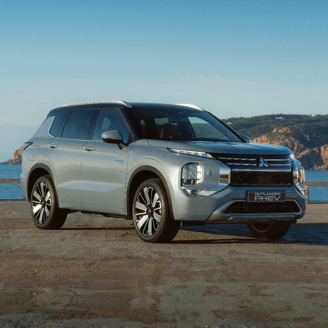 Mitsubishi Outlander PHEV 25 rokov - 2025