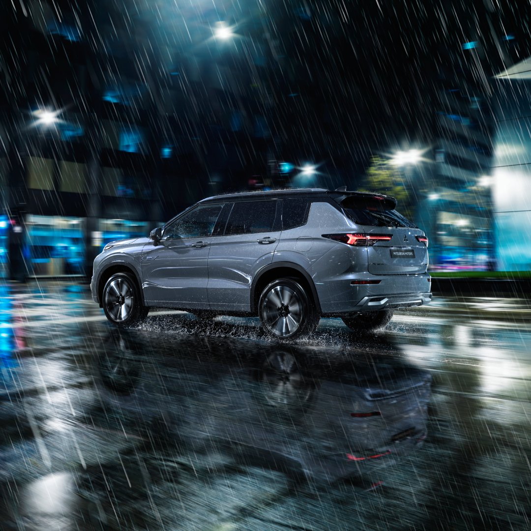 Mitsubishi Outlander PHEV 25 rokov - 4X4 S-AWC