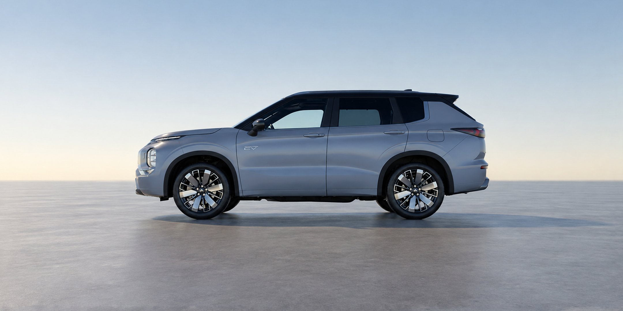 Mitsubishi Outlander PHEV 25 rokov - pozdĺžne rozdelenie krútiaceho momentu